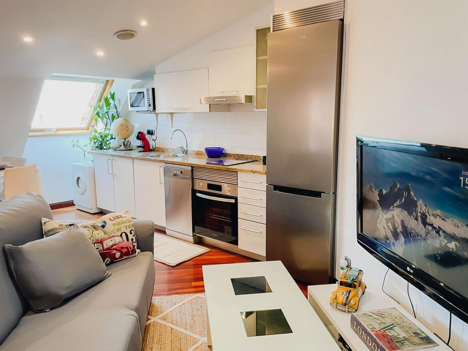 Apartamento Centro De Vigo, Garaje Y Vistas Ria Exteriör bild